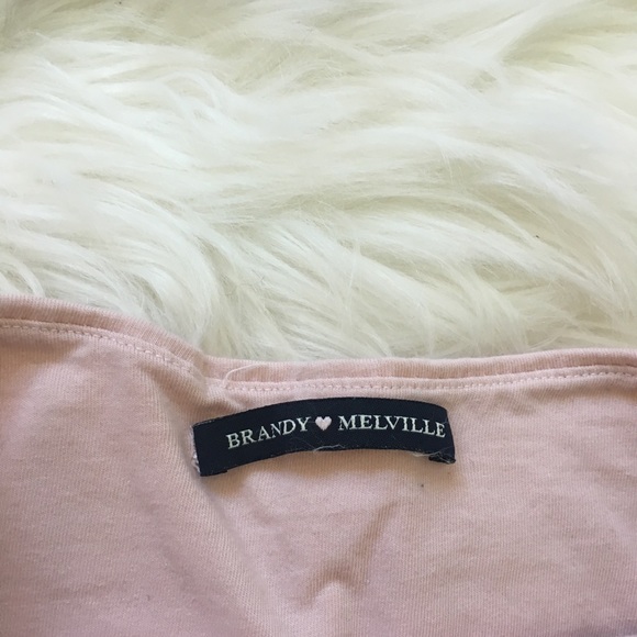 Brandy Melville Jenny Tune Top - Picture 3 of 3
